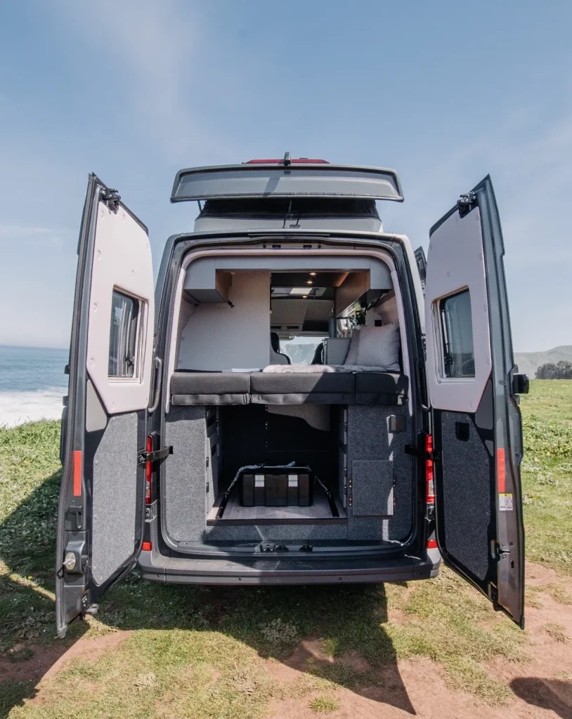 Adventure 6XR vyzdvihnutá strecha